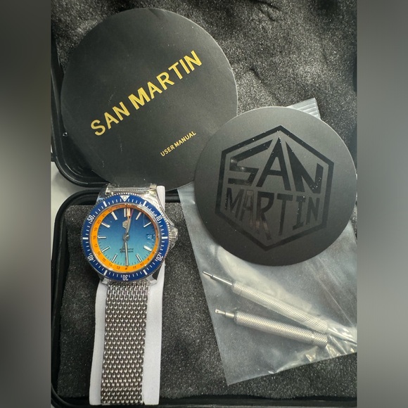 Brand New with protected case never worn San Martin mens dive watch - Picture 10 of 12